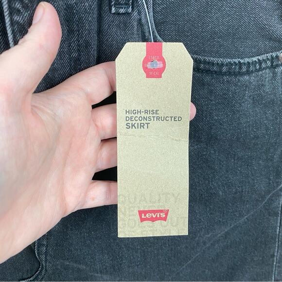 Levi’s Black High Rise Deconstructed Denim Mini Skirt Sz.29 NWT - Picture 8 of 12